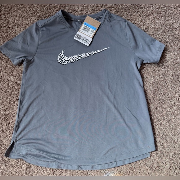 Nike Other - Kids Size Medium Nike Training T Shirt NWT